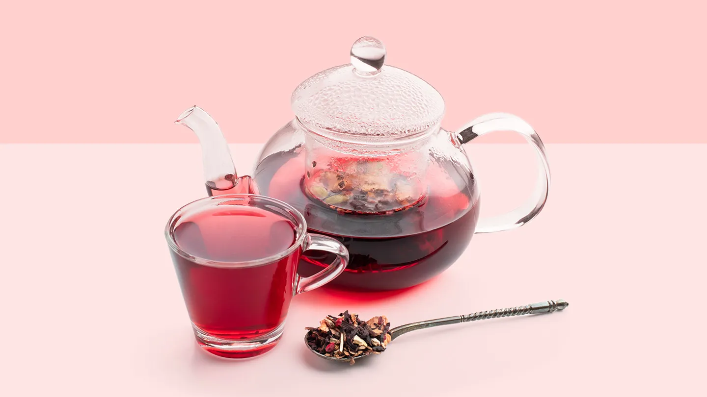 Rosehip & Hibiscus Tea: Health Benefits & Uses Explored