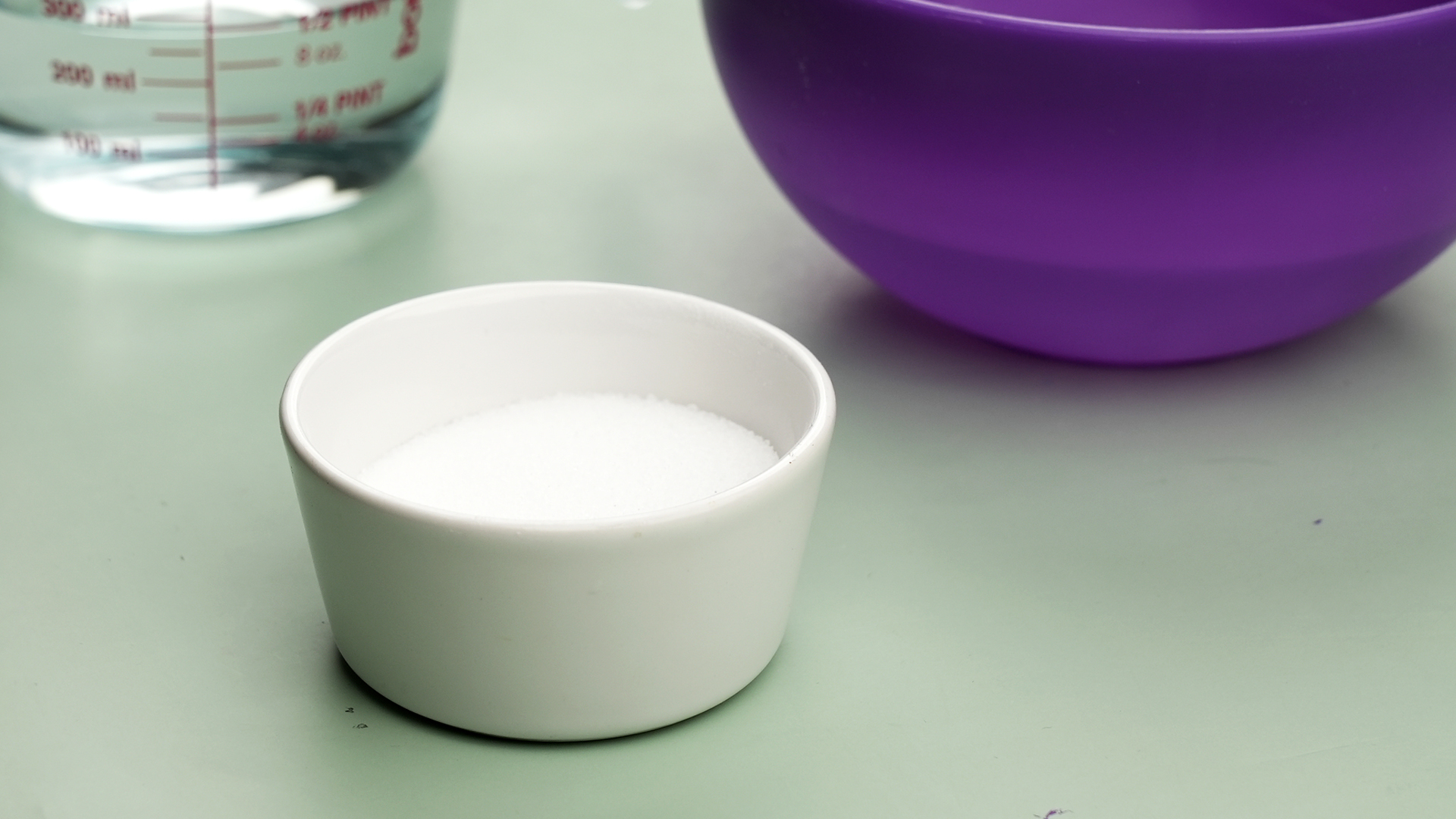 How to Dissolve Salt in Water: 9 Steps