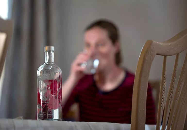 Why You Shouldn’t Rely on Alcohol During Times of Stress