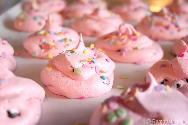 Strawberry Meringue Cookies