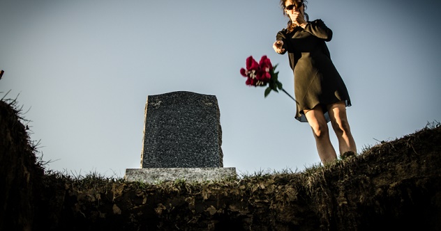 10 Bizarre Funeral Customs From Around The World