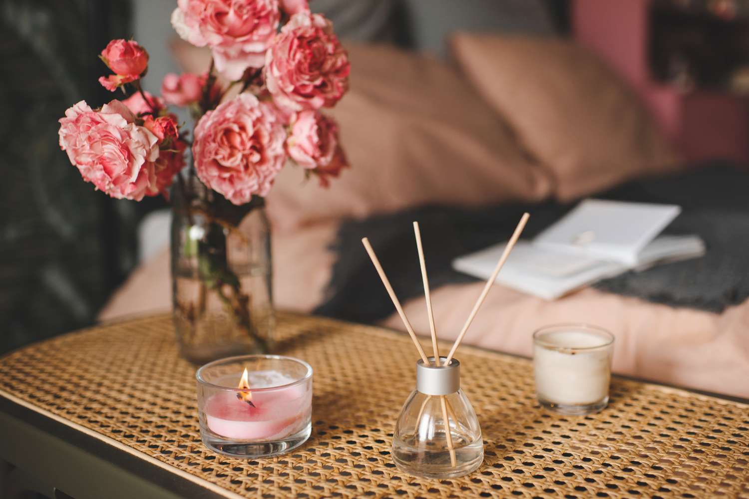 5 Soothing Scents That Will Help You Sleep Better at Night