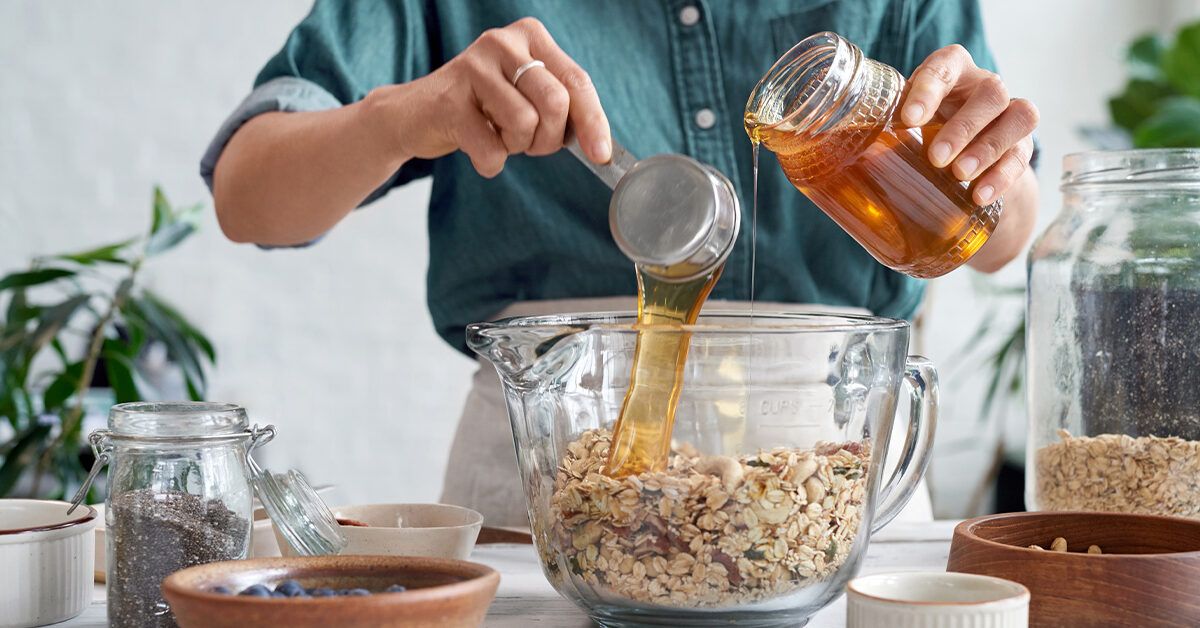 5 Healthier Substitutes for Corn Syrup