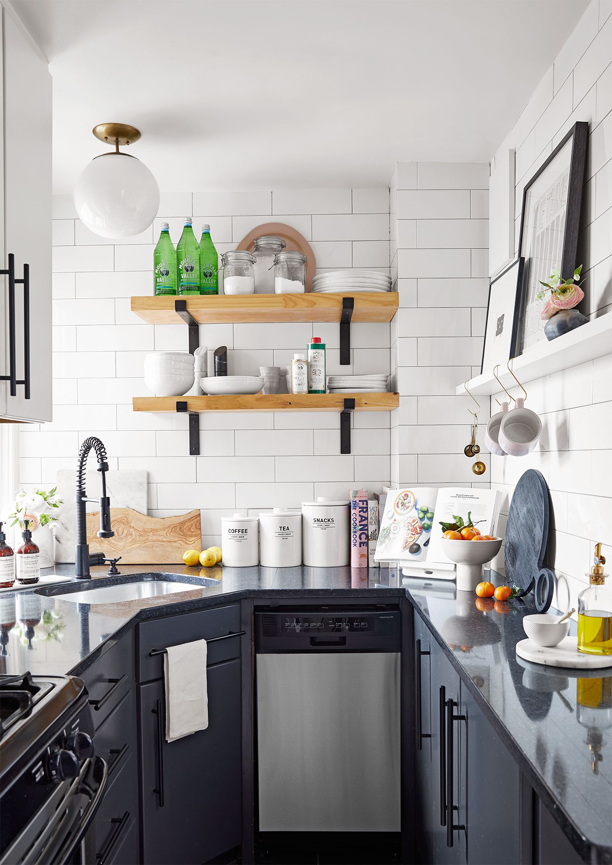 18 Creative Storage Ideas for Small Spaces to Get Organized
