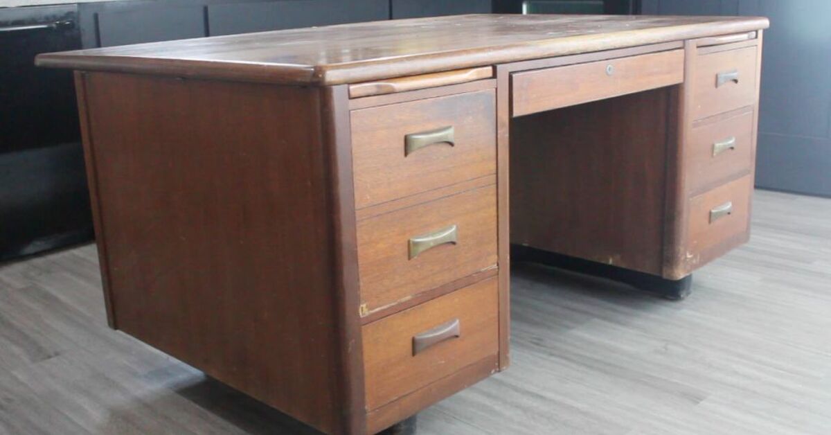 DIY Kitchen Island from an Old Desk Makeover Idea