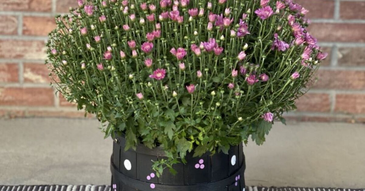 DIY Painted Flower Basket