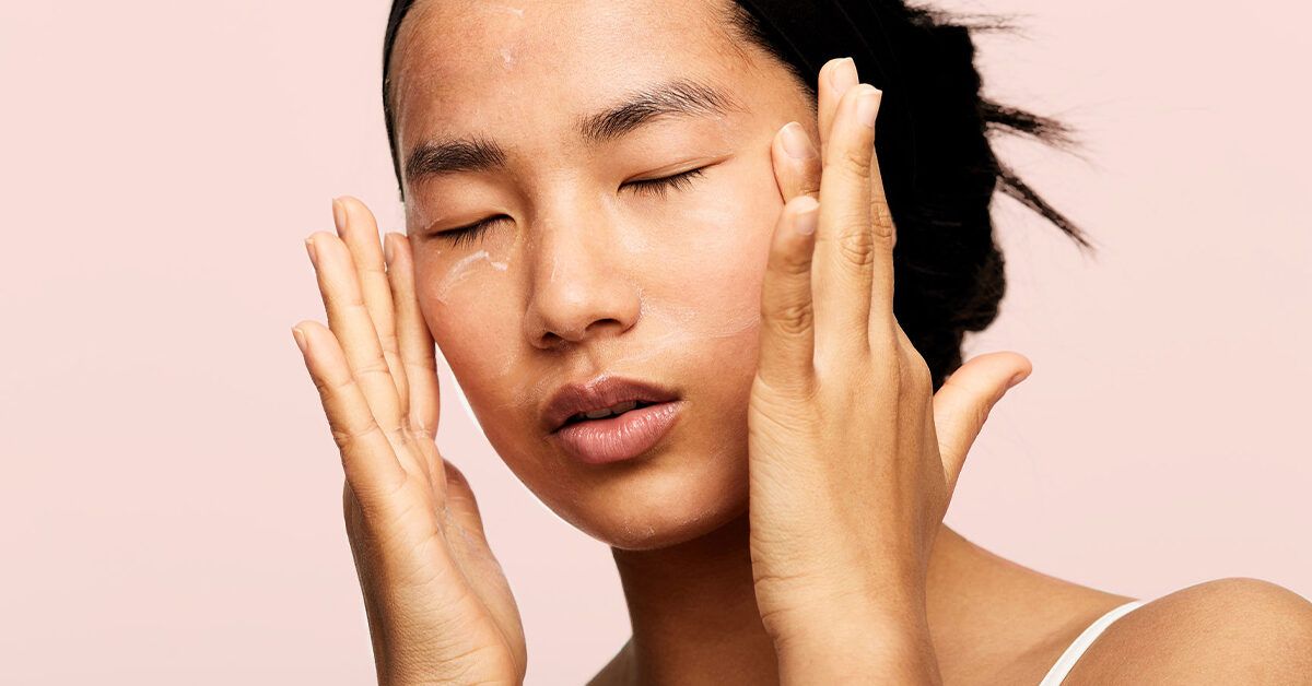 9 Retinol FAQs: How to Safely Use It, Benefits, Side Effects, More